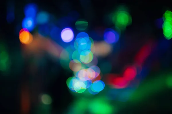 Buntes Bokeh aus bunten Scheinwerfern in einem Nachtclub — Stockfoto