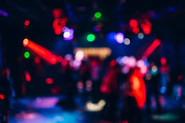 Renkli bokeh arka plan ile ufuk bulanık dışarı ışıkları