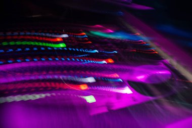 Uzun pozlama renk efektleri ile DJ Mikser denetleyici kurulu