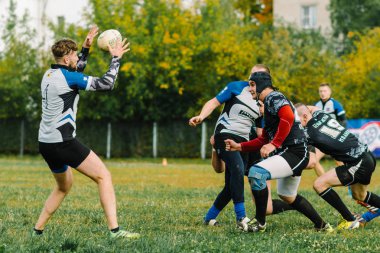 Ivanovo, Rusya - 12 Eylül 2015: White Shark takımları ile Amiral Gemisi arasında Erkekler Rugby şampiyonası