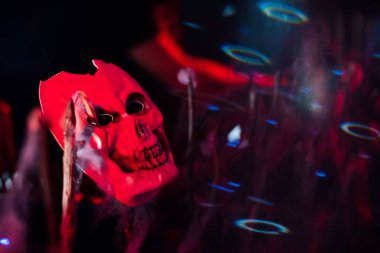 sonbahar tatili Cadılar Bayramı için korkunç maske