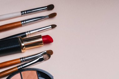 profesyonel makyaj kozmetik kümesi. Kopya alanı ile kompozisyon