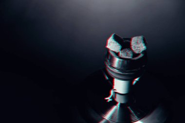 Sıcak kömürlü metal nargile kasesi