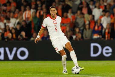 Jan Bednarek, Hollanda ve Polonya milli takımları arasında oynanan 2026 Dünya Kupası ön eleme maçında görüldü (Maciej Rogowski / Ball Raw Images)