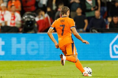 Xavi Simons, Hollanda ve Polonya milli takımları arasında oynanan 2026 Dünya Kupası ön eleme maçında görüldü (Maciej Rogowski / Ball Raw Images)