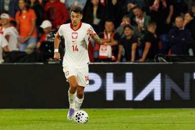 Jakub Kiwior, Hollanda ve Polonya milli takımları arasında oynanan 2026 Dünya Kupası ön eleme maçında görüldü (Maciej Rogowski / Ball Raw Images)