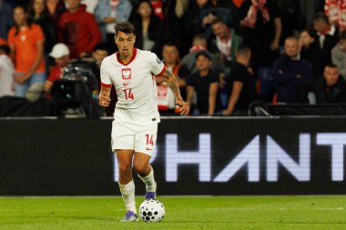 Jakub Kiwior, Hollanda ve Polonya milli takımları arasında oynanan 2026 Dünya Kupası ön eleme maçında görüldü (Maciej Rogowski / Ball Raw Images)