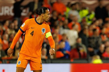 Virgil Van Dijk, Hollanda ve Polonya milli takımları arasında oynanan Dünya Kupası 2026 Avrupa ön eleme maçında görüldü (Maciej Rogowski / Ball Raw Images)
