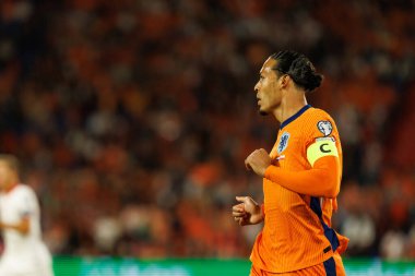 Virgil Van Dijk, Hollanda ve Polonya milli takımları arasında oynanan Dünya Kupası 2026 Avrupa ön eleme maçında görüldü (Maciej Rogowski / Ball Raw Images)