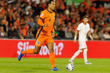 Virgil Van Dijk, Hollanda ve Polonya milli takımları arasında oynanan Dünya Kupası 2026 Avrupa ön eleme maçında görüldü (Maciej Rogowski / Ball Raw Images)