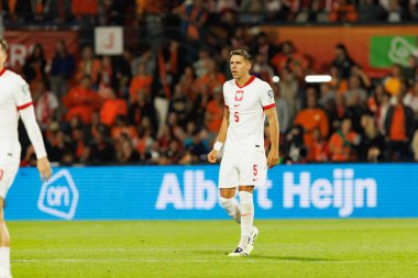 Jan Bednarek, Hollanda ve Polonya milli takımları arasında oynanan 2026 Dünya Kupası ön eleme maçında görüldü (Maciej Rogowski / Ball Raw Images)