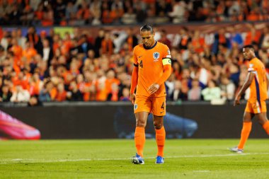 Virgil Van Dijk, Hollanda ve Polonya milli takımları arasında oynanan Dünya Kupası 2026 Avrupa ön eleme maçında görüldü (Maciej Rogowski / Ball Raw Images)
