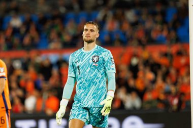 Bart Verbruggen, Hollanda ve Polonya milli takımları arasında oynanan 2026 Dünya Kupası ön eleme maçında görüldü (Maciej Rogowski / Ball Raw Images)