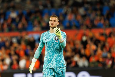 Bart Verbruggen, Hollanda ve Polonya milli takımları arasında oynanan 2026 Dünya Kupası ön eleme maçında görüldü (Maciej Rogowski / Ball Raw Images)