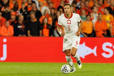 Jan Bednarek, Hollanda ve Polonya milli takımları arasında oynanan 2026 Dünya Kupası ön eleme maçında görüldü (Maciej Rogowski / Ball Raw Images)