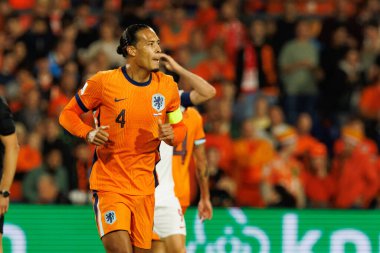 Virgil Van Dijk, Hollanda ve Polonya milli takımları arasında oynanan Dünya Kupası 2026 Avrupa ön eleme maçında görüldü (Maciej Rogowski / Ball Raw Images)