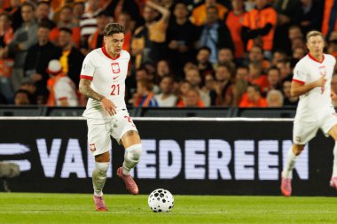 Nicola Zalewski, Hollanda ve Polonya milli takımları arasında oynanan Dünya Kupası 2026 Avrupa ön eleme maçında görüldü (Maciej Rogowski / Ball Raw Images)