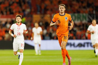 Micky van de Ven, Hollanda ve Polonya milli takımları arasında oynanan 2026 Dünya Kupası ön eleme maçında görüldü (Maciej Rogowski / Ball Raw Images)