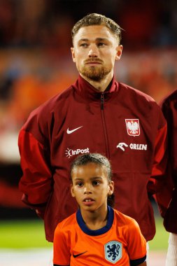 Matty Cash, Hollanda ve Polonya milli takımları arasında oynanan Dünya Kupası 2026 Avrupa ön eleme maçında görüldü (Maciej Rogowski / Ball Raw Images)