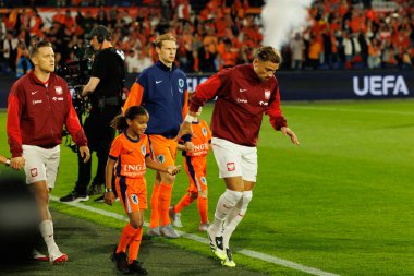 Matty Cash, Hollanda ve Polonya milli takımları arasında oynanan Dünya Kupası 2026 Avrupa ön eleme maçında görüldü (Maciej Rogowski / Ball Raw Images)