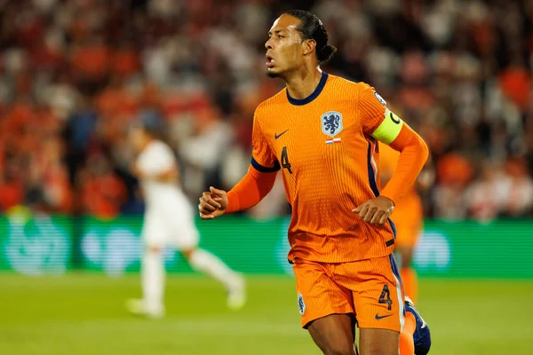 Virgil Van Dijk, Hollanda ve Polonya milli takımları arasında oynanan Dünya Kupası 2026 Avrupa ön eleme maçında görüldü (Maciej Rogowski / Ball Raw Images)