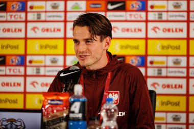 Chorzow, Polonya. 6 Eylül 2025; Jakub Kaminski, Finlandiya ile oynanan 2026 Dünya Kupası eleme maçından önce Polonya Milli Futbol Takımı 'nın Resmi Basın Konferansı ve antrenmanı sırasında görüldü. Maciej Rogowski / Alamy Canlı Haberleri