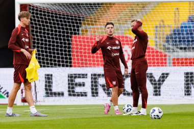 Nicola Zalewski, Polonya Milli Futbol Takımı 'nın 2026 Dünya Kupası öncesinde Finlandiya' ya karşı oynanan resmi basın toplantısı ve antrenmanı sırasında görüldü. (Maciej Rogowski / Ball Raw Images)