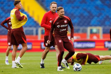 Matty Cash, 2026 Dünya Kupası öncesinde Polonya Milli Futbol Takımı 'nın Finlandiya' ya karşı düzenlediği Resmi Basın Konferansı ve antrenmanı sırasında görüldü (Maciej Rogowski / Ball Raw Images)