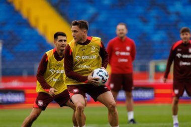 Piotr Zielinski, Polonya Milli Futbol Takımı 'nın 2026 Dünya Kupası öncesinde Finlandiya' ya karşı oynanan Resmi Basın Konferansı ve antrenmanı sırasında görüldü (Maciej Rogowski / Ball Raw Images)