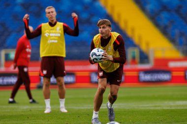 Jan Ziolkowski, Polonya Milli Futbol Takımı 'nın 2026 Dünya Kupası öncesinde Finlandiya' ya karşı oynanan Resmi Basın Konferansı ve antrenmanı sırasında görüldü (Maciej Rogowski / Ball Raw Images)