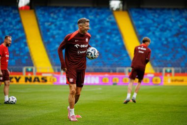 Robert Lewandowski, Polonya Milli Futbol Takımı 'nın 2026 Dünya Kupası öncesinde Finlandiya' ya karşı düzenlediği Resmi Basın Konferansı ve antrenmanı sırasında görüldü (Maciej Rogowski / Ball Raw Images)