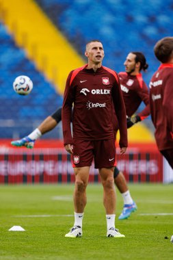 Jakub Piotrowski, Polonya Milli Futbol Takımı 'nın 2026 Dünya Kupası öncesinde Finlandiya' ya karşı oynanan resmi basın toplantısı ve antrenmanı sırasında görüldü. (Maciej Rogowski / Ball Raw Images)