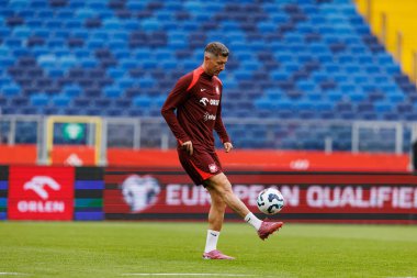 Robert Lewandowski, Polonya Milli Futbol Takımı 'nın 2026 Dünya Kupası öncesinde Finlandiya' ya karşı düzenlediği Resmi Basın Konferansı ve antrenmanı sırasında görüldü (Maciej Rogowski / Ball Raw Images)