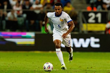 Jules Kounde, Ukrayna ve Fransa milli takımları arasında oynanan 2026 Dünya Kupası ön eleme maçında görüldü (Maciej Rogowski / Ball Raw Images)