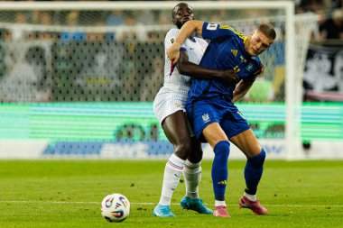 Artem Dovbyk ve Dayot Upamecano, Ukrayna ve Fransa milli takımları arasında oynanan 2026 Dünya Kupası ön eleme maçında görüldü (Maciej Rogowski / Ball Raw Images)