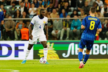 Dayot Upamecano, Ukrayna ve Fransa milli takımları arasında oynanan 2026 Dünya Kupası ön eleme maçında görüldü (Maciej Rogowski / Ball Raw Images)