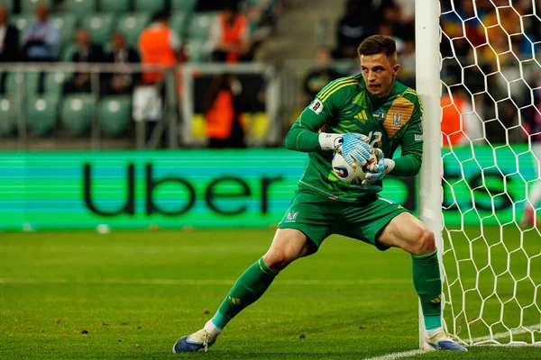 Anatoliy Trubin, Ukrayna ve Fransa milli takımları arasında oynanan 2026 Dünya Kupası ön eleme maçında görüldü (Maciej Rogowski / Ball Raw Images)