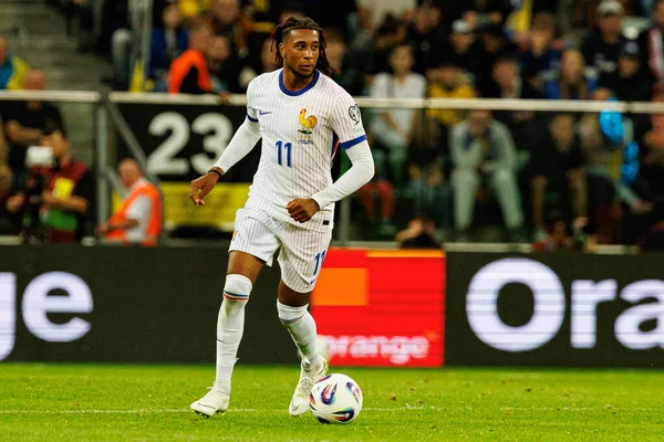 Ukrayna ve Fransa milli takımları (Maciej Rogowski / Ball Raw Images) arasındaki Dünya Kupası 2026 Avrupa ön eleme maçında Michael Olise izledi)