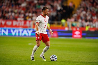 Matty Cash, Polonya ve Finlandiya milli takımları arasında oynanan Dünya Kupası 2026 Avrupa ön eleme maçında görüldü (Maciej Rogowski / Ball Raw Images)