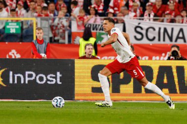 Jan Bednarek, Polonya ve Finlandiya milli takımları arasında oynanan 2026 Dünya Kupası ön eleme maçında görüldü (Maciej Rogowski / Ball Raw Images)