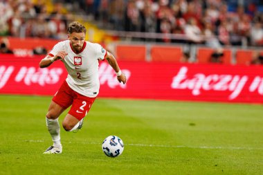 Matty Cash, Polonya ve Finlandiya milli takımları arasında oynanan Dünya Kupası 2026 Avrupa ön eleme maçında görüldü (Maciej Rogowski / Ball Raw Images)