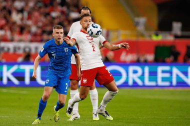 Matty Cash, Polonya ve Finlandiya milli takımları arasında oynanan Dünya Kupası 2026 Avrupa ön eleme maçında görüldü (Maciej Rogowski / Ball Raw Images)