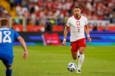 Matty Cash, Polonya ve Finlandiya milli takımları arasında oynanan Dünya Kupası 2026 Avrupa ön eleme maçında görüldü (Maciej Rogowski / Ball Raw Images)