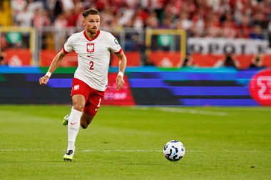 Matty Cash, Polonya ve Finlandiya milli takımları arasında oynanan Dünya Kupası 2026 Avrupa ön eleme maçında görüldü (Maciej Rogowski / Ball Raw Images)