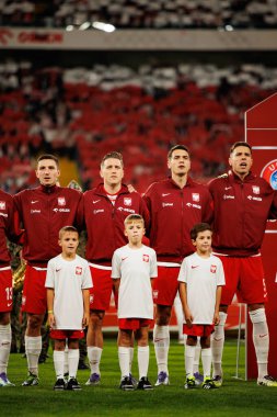 Polonya ve Finlandiya milli takımları arasında oynanan Dünya Kupası 2026 Avrupa ön eleme maçında Polonyalı oyuncular görülüyor (Maciej Rogowski / Ball Raw Images)