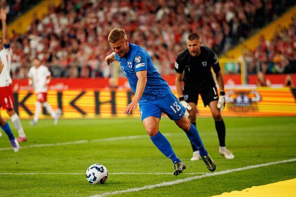 Йере Уронен участвовал в отборочном матче чемпионата мира 2026 года между сборными Польши и Финляндии (Maciej Rogowski / Ball Raw Images))