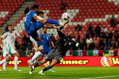 Manor Solomon ve Gianluigi Donnarumma, İsrail ve İtalya milli takımları arasında oynanan Dünya Kupası 2026 Avrupa ön eleme maçında görüldü (Maciej Rogowski / Ball Raw Images)