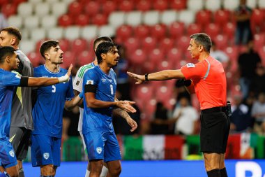 Dor Peretz ve Slavko Vinciç, İsrail ve İtalya milli takımları arasında oynanan 2026 Dünya Kupası Avrupa ön eleme maçında görüldü (Maciej Rogowski / Ball Raw Images)