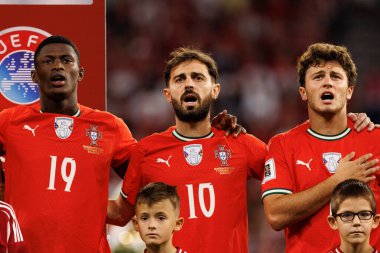 Nuno Mendes, Bernardo Silva and Joao Neves seen  during World Cup 2026 European qualification game between national teams of Hungary and Poland (Maciej Rogowski/ Ball Raw Images)