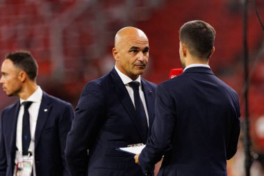 Roberto Martinez seen  during World Cup 2026 European qualification game between national teams of Hungary and Poland (Maciej Rogowski/ Ball Raw Images)
